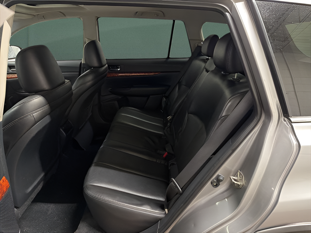 2010 Subaru Outback 2.5i Limited