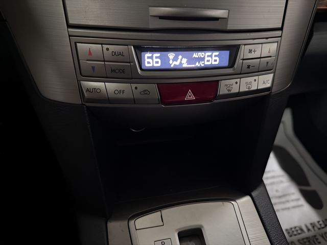 2010 Subaru Outback 2.5i Limited