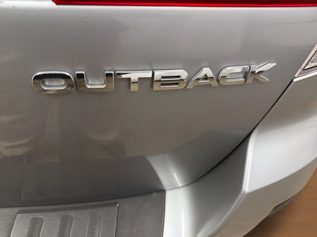 2010 Subaru Outback 2.5i Limited