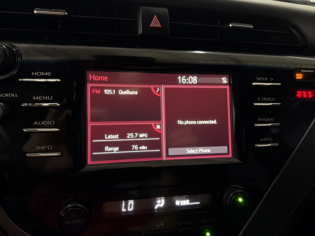 2018 Toyota Camry SE