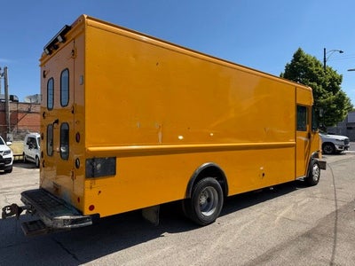 2014 Freightliner Mt 45 Chassis line walk-in