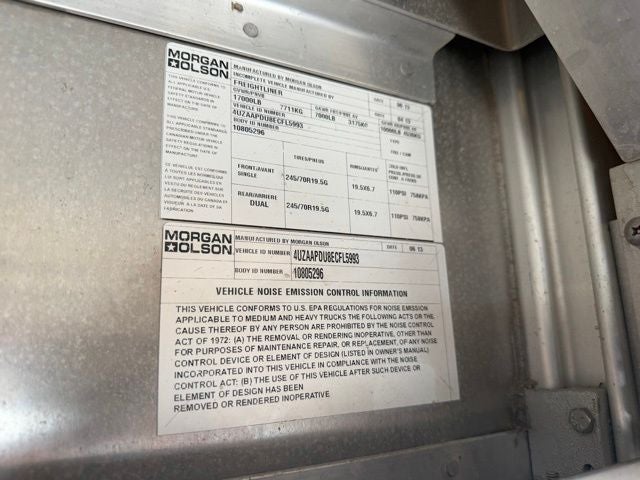2014 Freightliner Mt 45 Chassis line walk-in