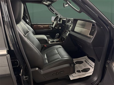 2014 Lincoln Navigator L Base