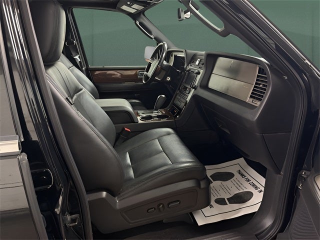 2014 Lincoln Navigator L Base