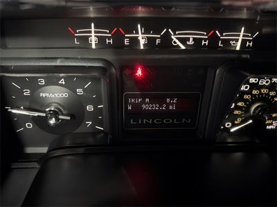 2014 Lincoln Navigator L Base