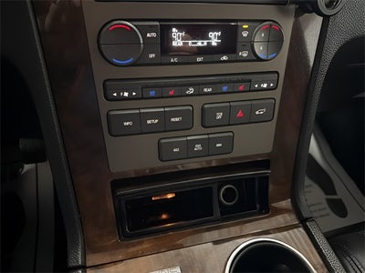 2014 Lincoln Navigator L Base