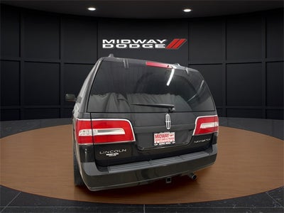2014 Lincoln Navigator L Base
