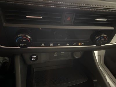 2024 Nissan Rogue SV FWD