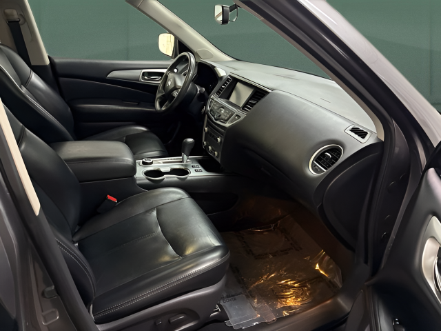 2018 Nissan Pathfinder SL
