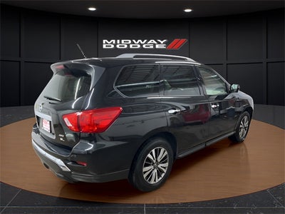 2018 Nissan Pathfinder SL