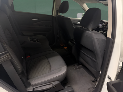 2022 Nissan Pathfinder SV 4WD
