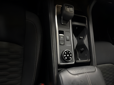 2022 Nissan Pathfinder SV 4WD