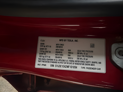 2022 Tesla Model 3 Rear-Wheel Drive