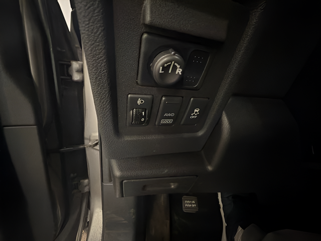 2012 Nissan Rogue SV w/SL Pkg