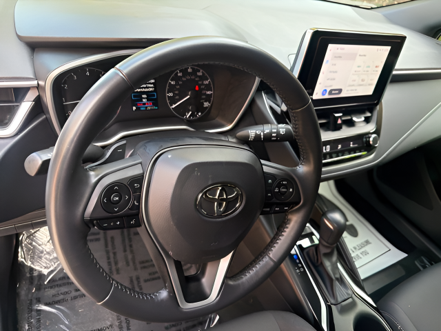 2024 Toyota Corolla Hatchback SE