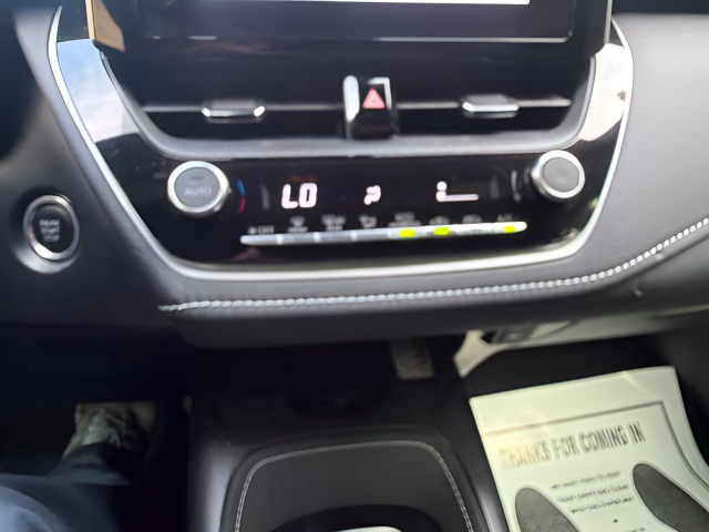 2024 Toyota Corolla Hatchback SE