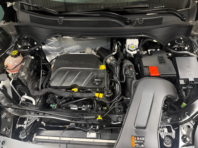 2025 Chevrolet Trax FWD LT