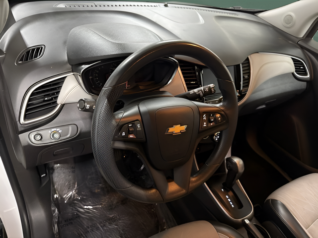 2021 Chevrolet Trax FWD LT
