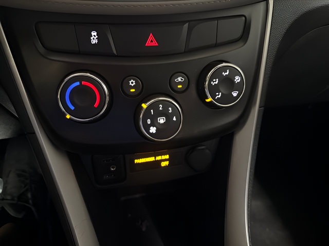 2021 Chevrolet Trax FWD LT