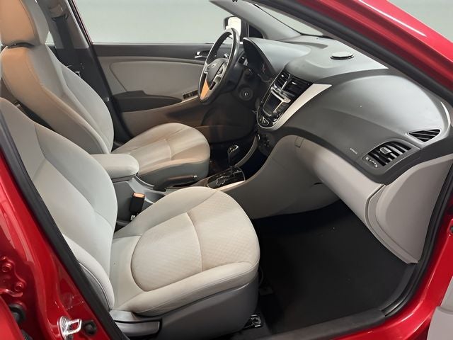 2014 Hyundai Accent SE
