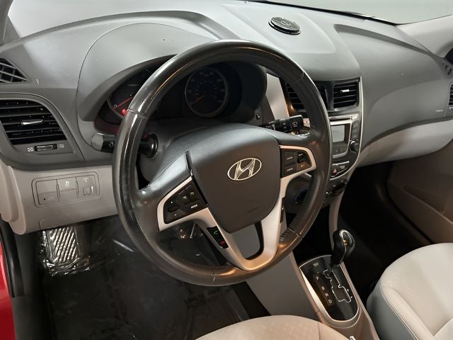 2014 Hyundai Accent SE