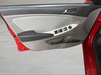 2014 Hyundai Accent SE