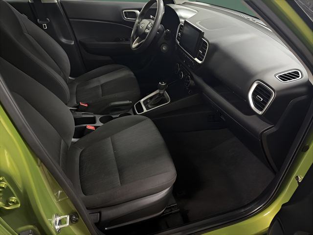 2022 Hyundai Venue SE