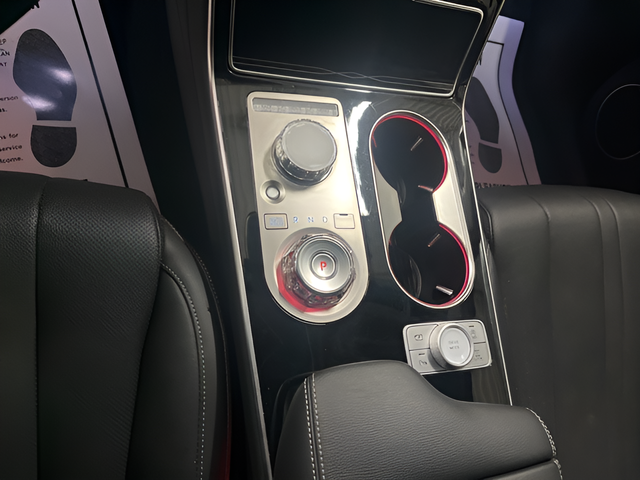 2025 Genesis GV80 2.5T Standard AWD