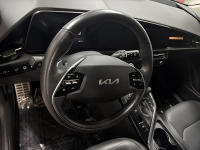 2023 Kia Niro SX Touring