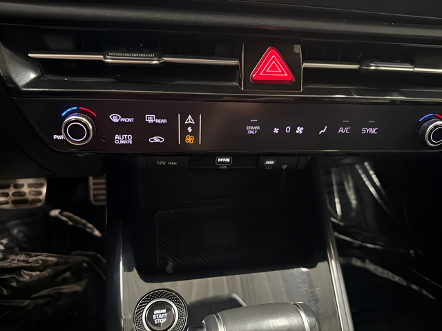 2023 Kia Niro SX Touring