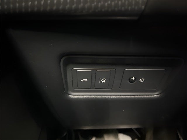 2017 Land Rover Range Rover Sport 5.0L V8 Supercharged SVR