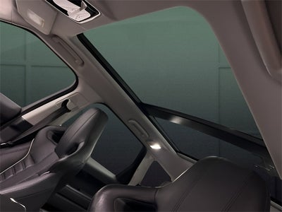 2017 Land Rover Range Rover Sport 5.0L V8 Supercharged SVR