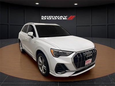 2020 Audi Q3 Premium 45 TFSI S line quattro Tiptronic