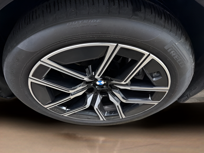 2025 BMW 740i xDrive