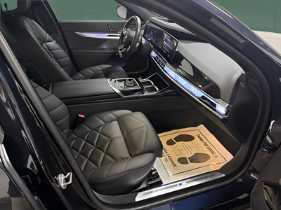 2025 BMW 740i xDrive
