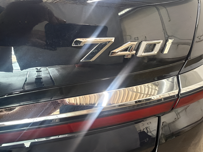 2025 BMW 740i xDrive