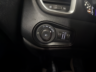 2020 Jeep Renegade Latitude FWD