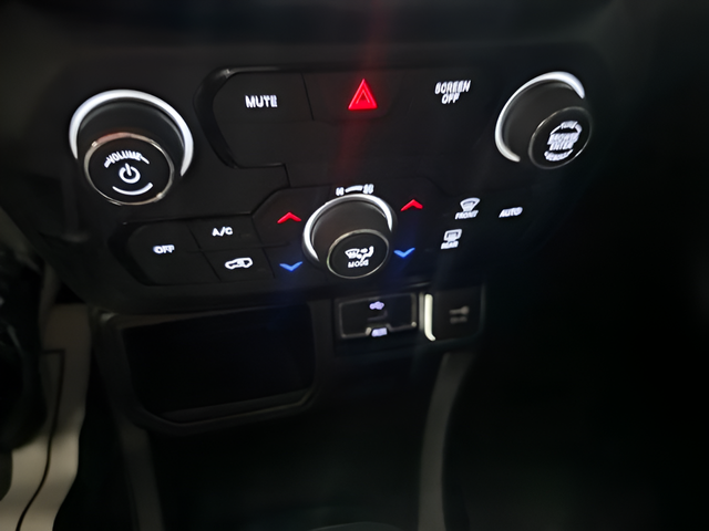 2020 Jeep Renegade Latitude FWD